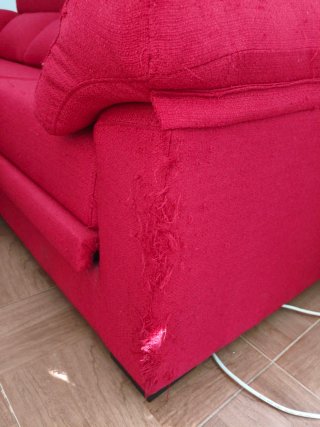 Sofá 3 plazas rojo 225cm x 80cm fondo x 95 alto