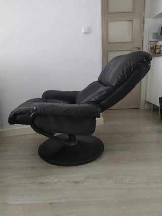Butaca de piel relax negra