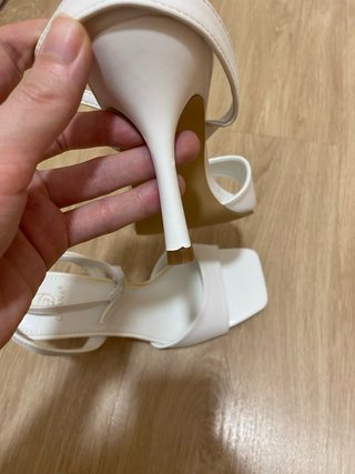 Sandalias blancas tacón, talla 39