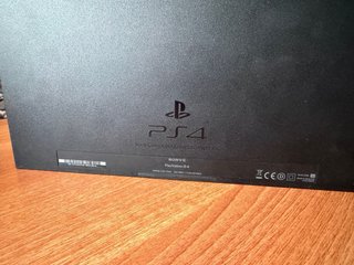PS4 (PlayStation 4) + Uncharted 4