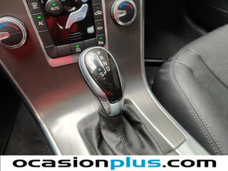 Volvo XC60 D4 Momentum Auto 140 kW (190 CV)