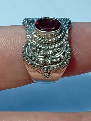 Anillo Plata Ley con Piedra granate