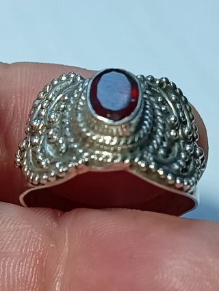 Anillo Plata Ley con Piedra granate