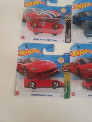 Hot Wheels Ferrari 4 modelos