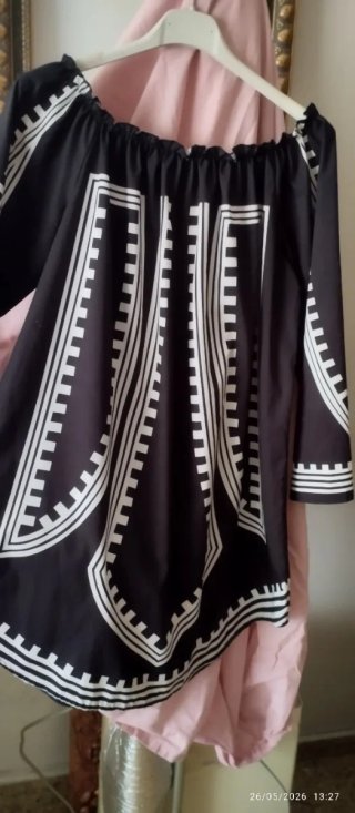 Blusa de tirantes con encaje