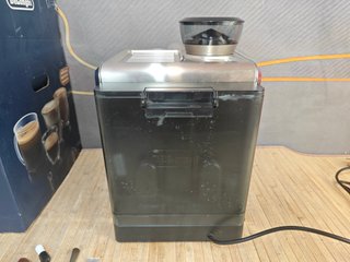 De'Longhi La Specialista Arte EC9155.W, Cafetera