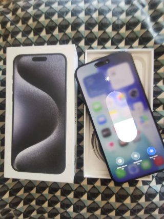 iPhone 15 Pro Max Negro/Gris