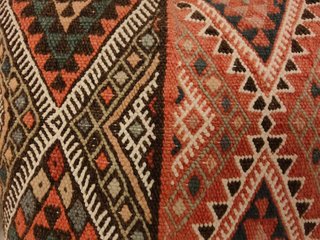 Cuscino marocchino artigianale in tappeti riciclati