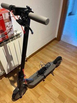 Patinete Eléctrico con Cargador