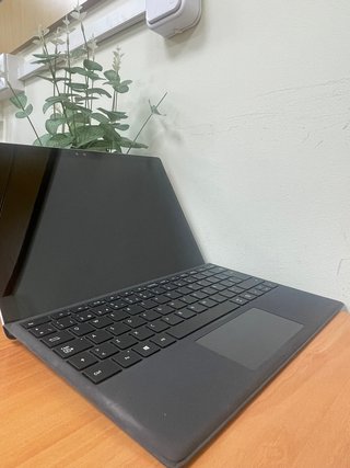 Microsoft Surface Pro 4 -67208-