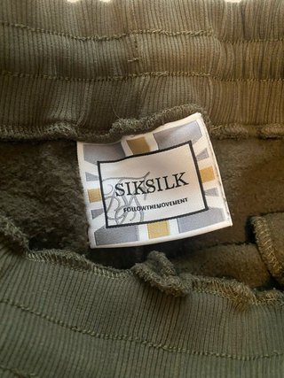 Pantalón chándal SikSilk verde militar Talla M
