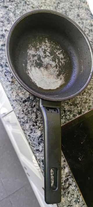 Lote de 2 sartenes – 24 cm y 18-20 cm