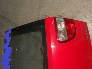 PORTÓN TRASERO SEAT LEON FR 2005 ROJO.