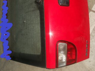 PORTÓN TRASERO SEAT LEON FR 2005 ROJO.