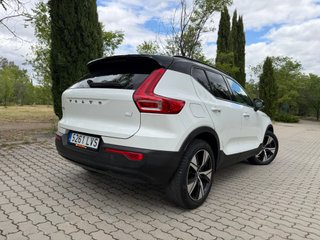 Volvo XC40 1.5 T4 Twin Recharge R-Design Auto