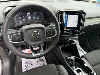 Volvo XC40 1.5 T4 Twin Recharge R-Design Auto