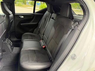 Volvo XC40 1.5 T4 Twin Recharge R-Design Auto