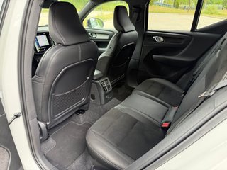 Volvo XC40 1.5 T4 Twin Recharge R-Design Auto