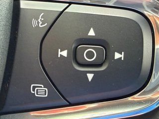Volvo XC40 1.5 T4 Twin Recharge R-Design Auto
