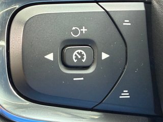 Volvo XC40 1.5 T4 Twin Recharge R-Design Auto