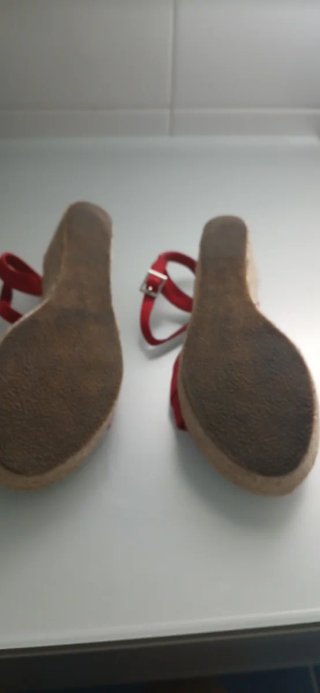 Sandalias cuña Marypaz rojas talla 39