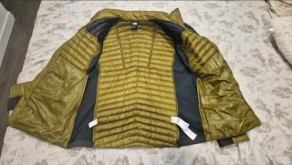 The North Face Abrigo Gris y Verde