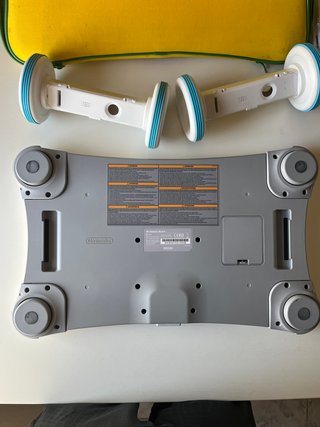 Wii Balance Board + JUEGO Wii Fit + Funda