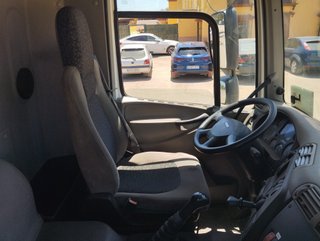 DAF CF 75 310--CAMIONES CON GRUA