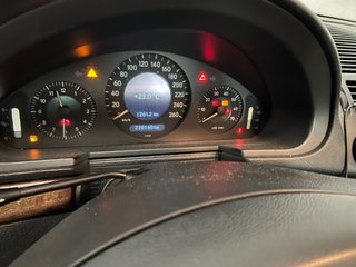 Mercedes-Benz Clase E 2005