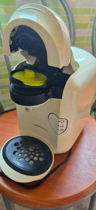 Cafetera Bosch Tassimo + 2 cajas cafés