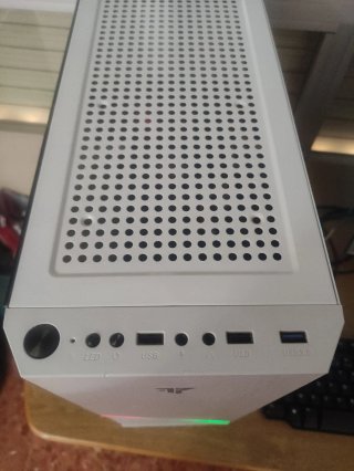 Torre Tempest i3 8GB RAM 240GB SSD, 550w fuente