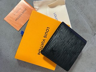 Cartera Louis Vuitton Negra