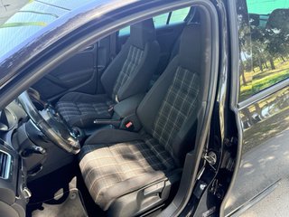 Volkswagen Golf GTI DSG 2011