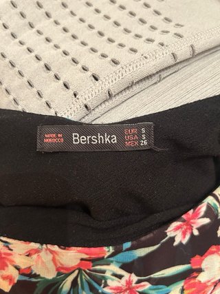 Top tirantes Bershka estampado floral