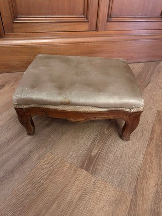 Poggia piedi in legno fine 800 antiquariato