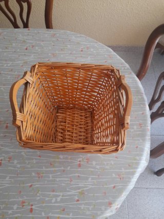 Cesta Mimbre Forro Rojo