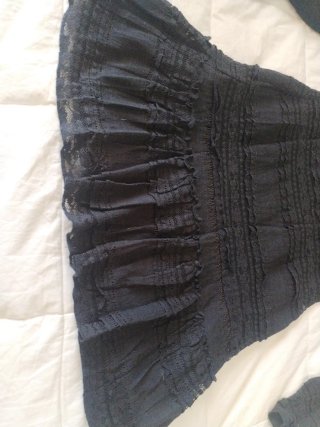 Vestido negro manga larga encaje