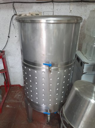 Prensa Bodega Vino Cerveza