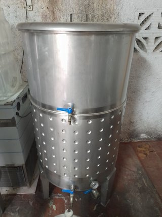 Prensa Bodega Vino Cerveza
