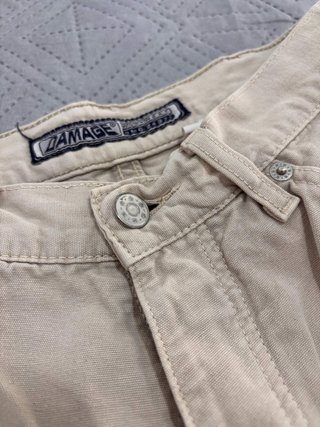 Pantalón beige con doble rodilla