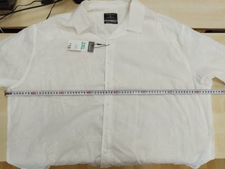 Camisa Blanca Bordada Flores Primark Talla 2XL