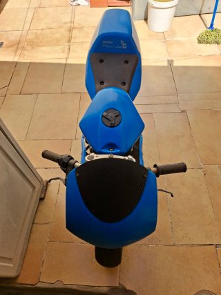 Minimoto carretera de gasolina