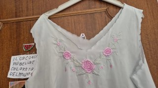 Camicia da notte in seta ricamata