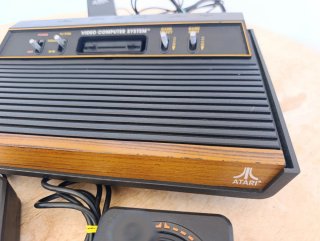 Consola clásica Atari 2600 videoconsola