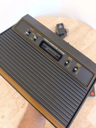 Consola clásica Atari 2600 videoconsola