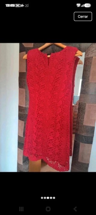Vestido rojo de encaje