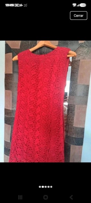Vestido rojo de encaje