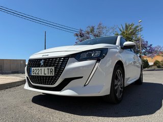 Peugeot 208 2021