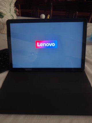 Lenovo Tab + Lápiz + funda con teclado