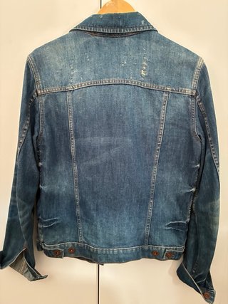 Cazadora vaquera Mango desgastada